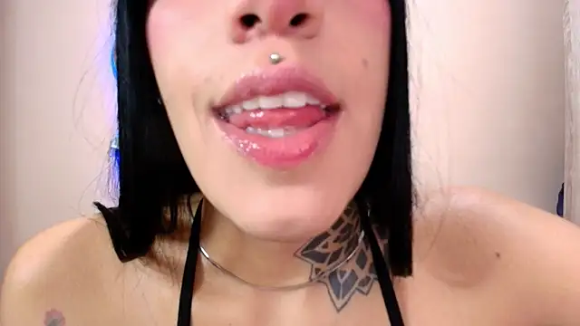 Snapshot of catte_jensen chatting on 4, 12, 2025 catte jensen online show from 4, 12, 2025