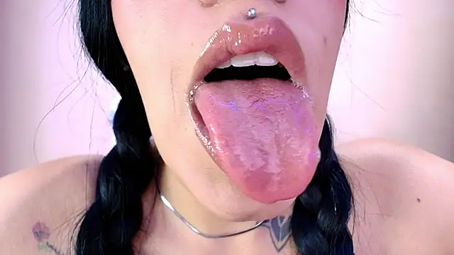 Snapshot of catte_jensen chatting on 9, 3, 2026 catte jensen online show from 9, 3, 2026