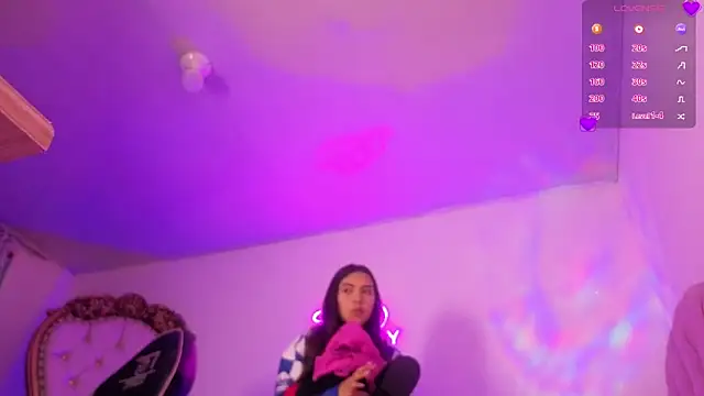 ISABELA TAY online show from 20, 7, 2026