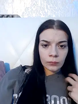 Snapshot of JhonSHelBy7LuNa chatting on 20, 12, 2025 JhonSHelBy7LuNa online show from 20, 12, 2025