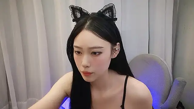 hayuyuyu online show from 28, 4, 2026
