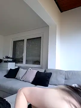 Lilly hase online show from 17, 11, 2025