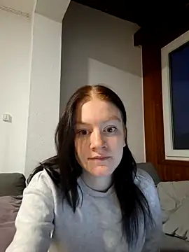 Lilly hase online show from 21, 11, 2025