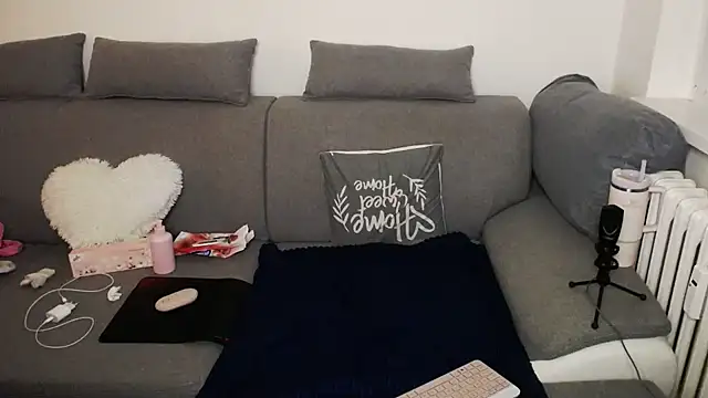 LolaSweetButPsycho7 online show from 10, 2, 2026