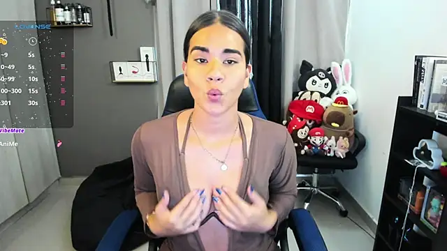 Charlott  V online show from 26, 6, 2026