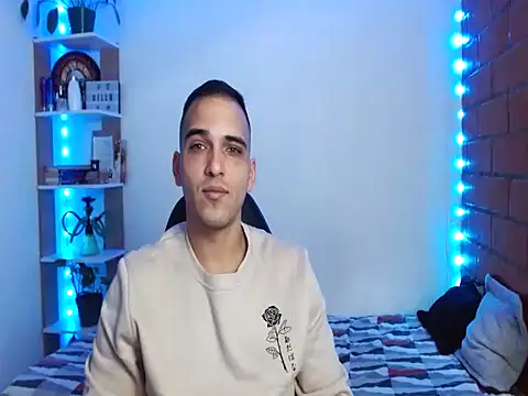 Snapshot of Maax30233 chatting on 22, 11, 2025 Maax30233 online show from 22, 11, 2025