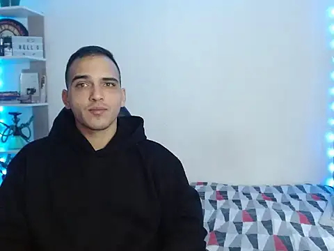 Snapshot of Maax30233 chatting on 29, 11, 2025 Maax30233 online show from 29, 11, 2025