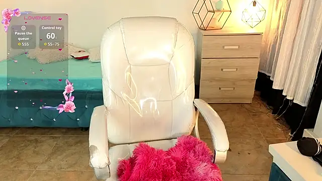 NinaSakura Eup online show from 21, 4, 2026