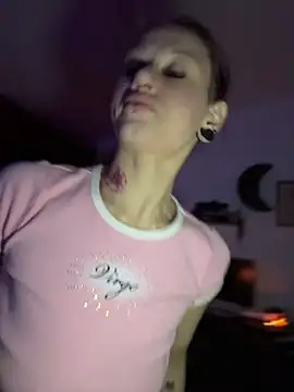 Snapshot of AshenRoe chatting on 6, 7, 2026 AshenRoe online show from 6, 7, 2026