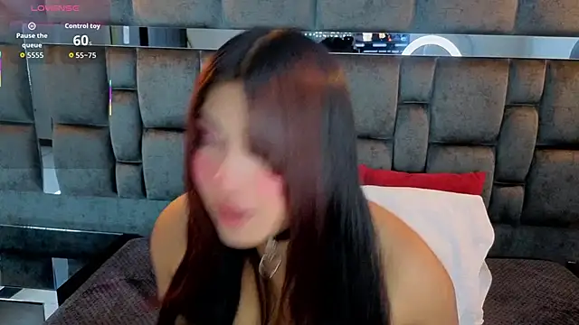 IssaJones  online show from 13, 1, 2026