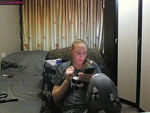 JenniDeep online show from 24, 4, 2026