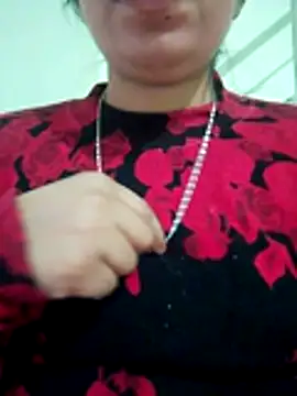 Snapshot of isha_sharma2002 chatting on 26, 11, 2025 isha sharma2002 online show from 26, 11, 2025