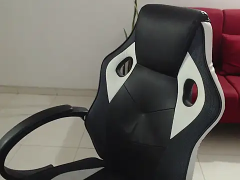 SeleneeRousse online show from 10, 3, 2026