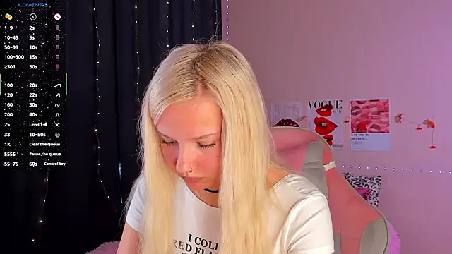 Snapshot of murmurmiace chatting on 22, 11, 2025 murmurmiace online show from 22, 11, 2025