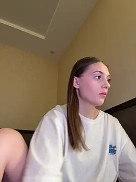 Snapshot of EmersonBennett chatting on 7, 3, 2026 EmersonBennett online show from 7, 3, 2026