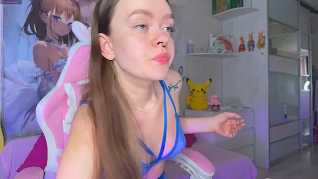 CheekySashaCharm online show from 3, 4, 2026