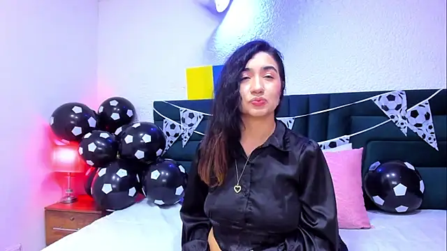 VictoriaRouge  online show from 11, 6, 2026