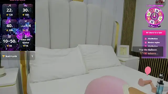 roxyflame  online show from 22, 4, 2026