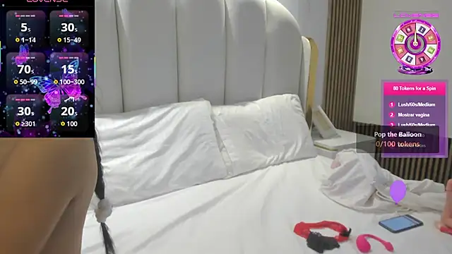 roxyflame  online show from 24, 4, 2026