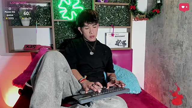 Angeldust19 online show from 30, 11, 2025