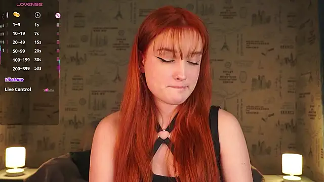 Snapshot of AmelieSeductress chatting on 20, 11, 2025 AmelieSeductress online show from 20, 11, 2025