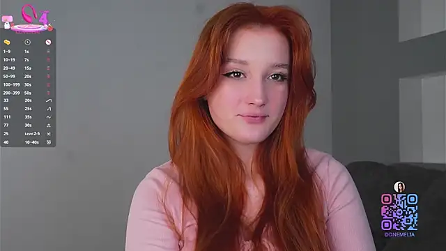 Snapshot of AmelieSeductress chatting on 25, 11, 2025 AmelieSeductress online show from 25, 11, 2025