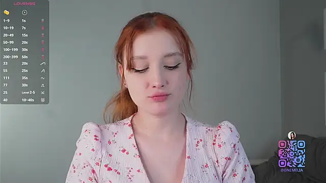 Snapshot of AmelieSeductress chatting on 30, 11, 2025 AmelieSeductress online show from 30, 11, 2025