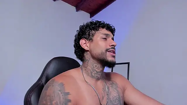 LuigiVitale 1 online show from 22, 3, 2026