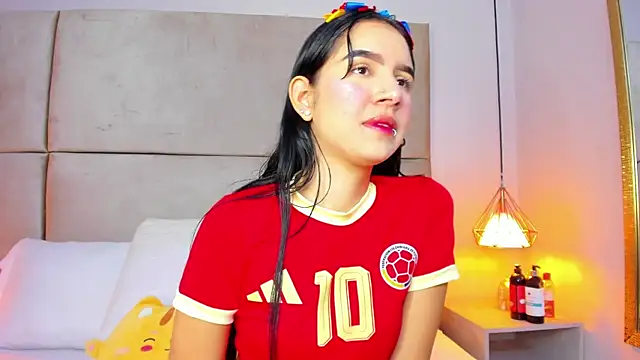 Snapshot of angelaG1 chatting on 24, 6, 2026 angelaG1 online show from 24, 6, 2026