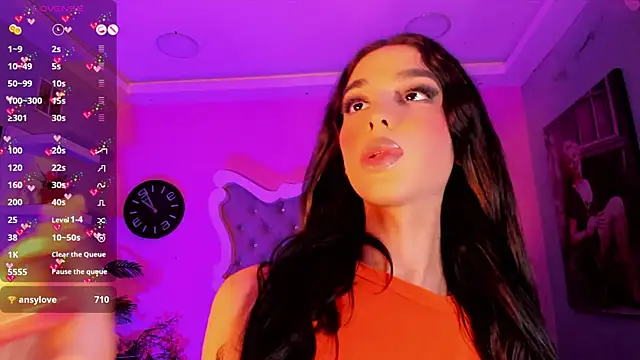 LeslieAmor1 online show from 24, 11, 2025