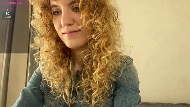 Play Me Softly online show from 9, 3, 2026