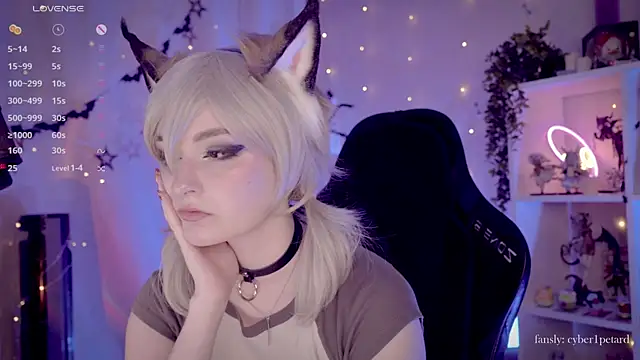 Snapshot of vronnier chatting on 26, 11, 2025 vronnier online show from 26, 11, 2025