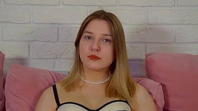 TinnaBurton online show from 21, 4, 2026