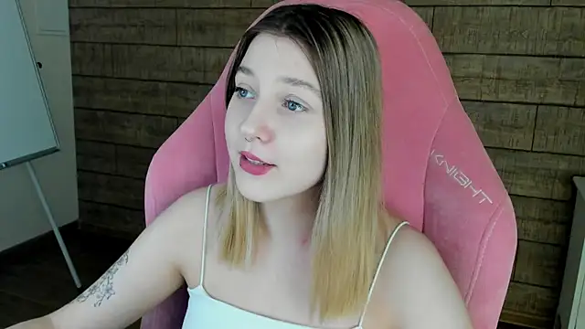 TinnaBurton online show from 17, 5, 2026