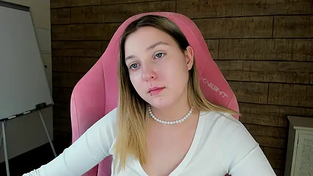 TinnaBurton online show from 8, 6, 2026