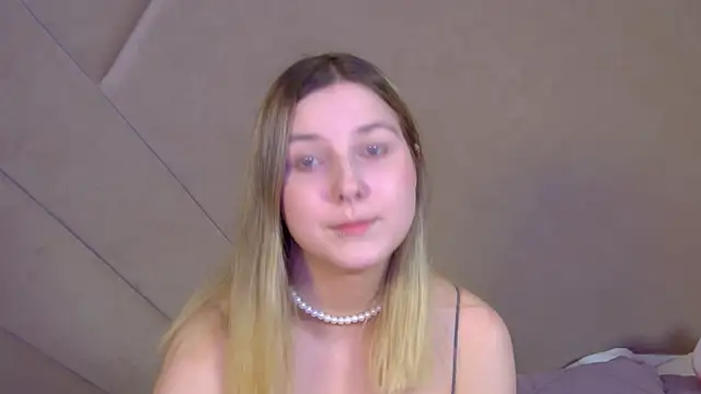 TinnaBurton online show from 8, 7, 2026
