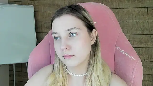 TinnaBurton online show from 15, 7, 2026