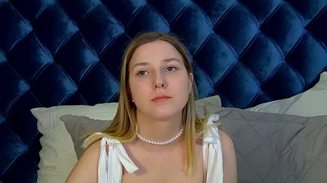 TinnaBurton online show from 18, 7, 2026