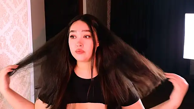 Snapshot of Emma_Uilson chatting on 29, 11, 2025 Emma Uilson online show from 29, 11, 2025