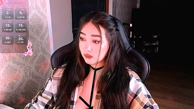 Snapshot of Emma_Uilson chatting on 9, 2, 2026 Emma Uilson online show from 9, 2, 2026