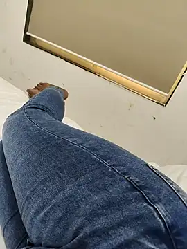 priya2505 online show from 25, 11, 2025