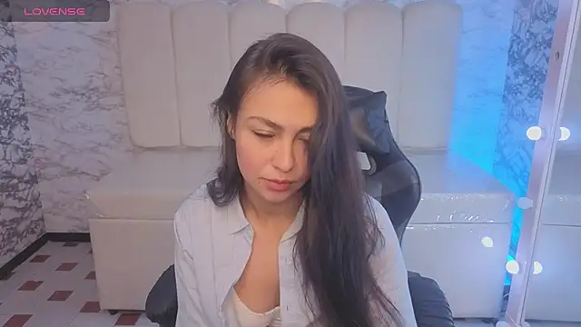 Snapshot of Maleja_v_ chatting on 21, 11, 2025 Maleja v online show from 21, 11, 2025