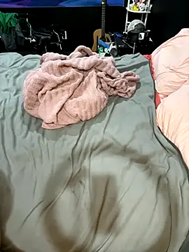 Snapshot of mrsmyla93 chatting on 3, 12, 2025 mrsmyla93 online show from 3, 12, 2025