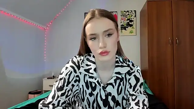 tinyglow online show from 16, 1, 2026