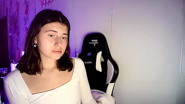 KristinaScott online show from 2, 2, 2026