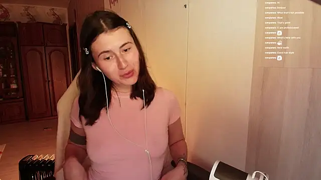 KristinaScott online show from 12, 3, 2026