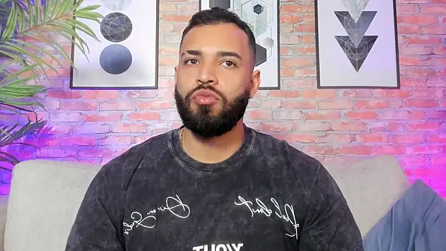 Chris Varden online show from 15, 12, 2025