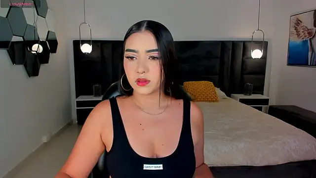 SophieLanne online show from 2, 8, 2026