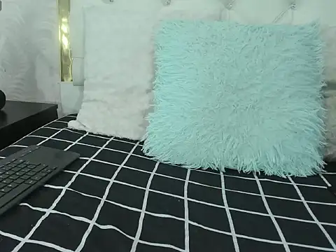 noa-camila online show from 28, 11, 2025