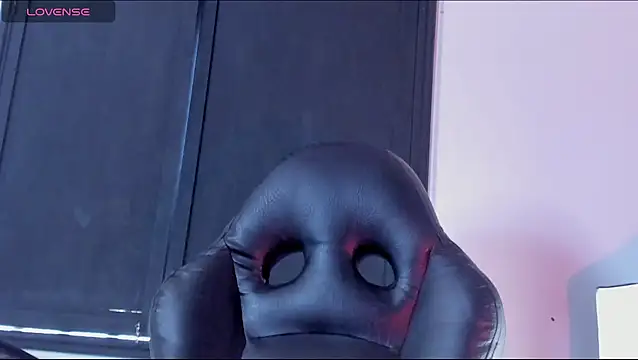 Anny Kiitty online show from 11, 2, 2026